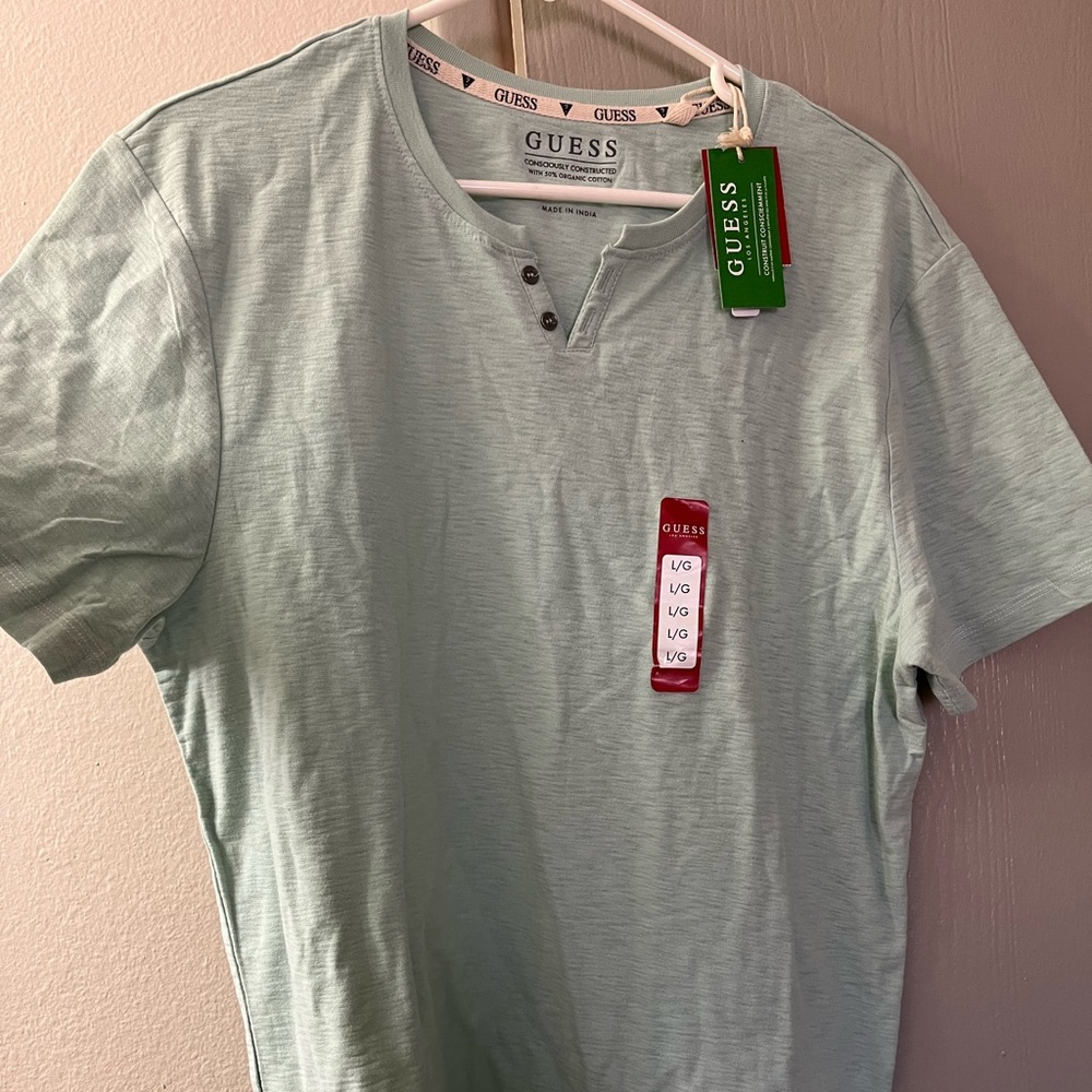 MENS GUESS T-SHIRT
